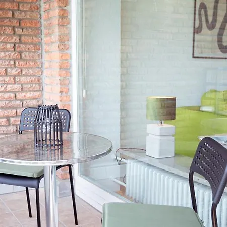 Work & Flat In Near Duesseldorf شقة *